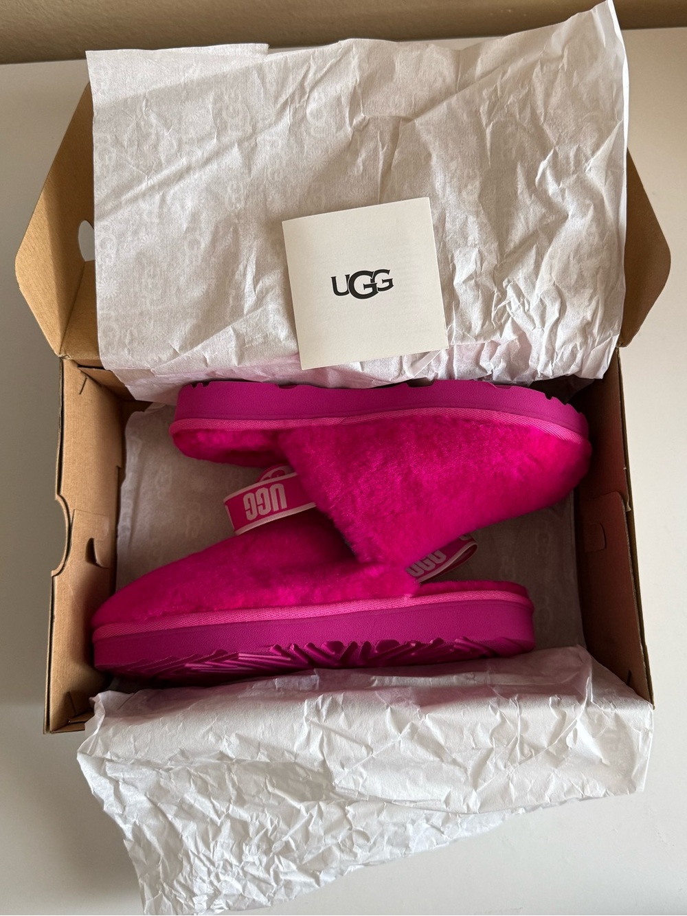 💖 NIB UGG Kids Fluff Yeah Clogs 💖